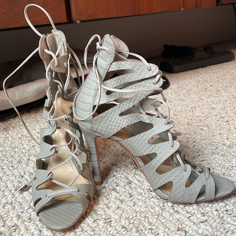 Schutz Heel